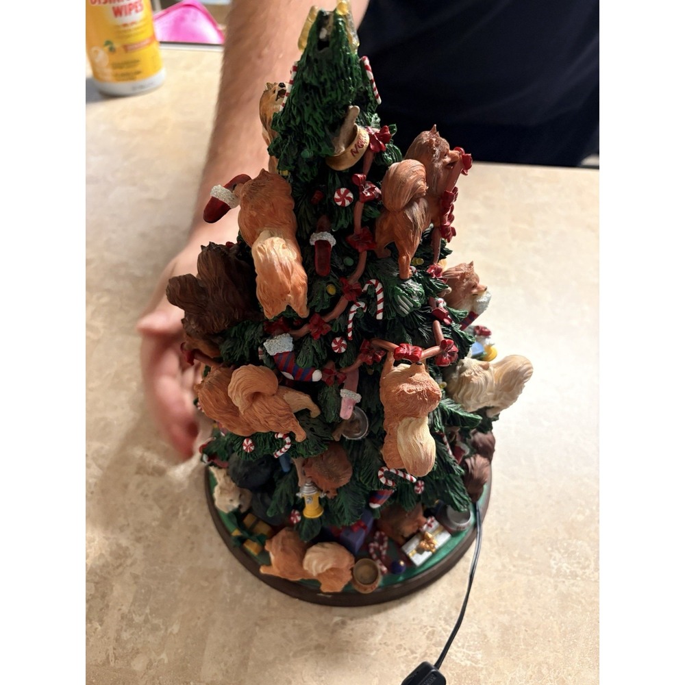 Vintahe Danbury  Pomeranian Christmas Tree